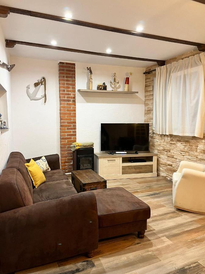 Casa En Primera Linea De Playa Пусол Екстериор снимка