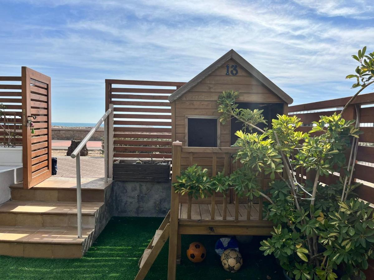 Casa En Primera Linea De Playa Пусол Екстериор снимка