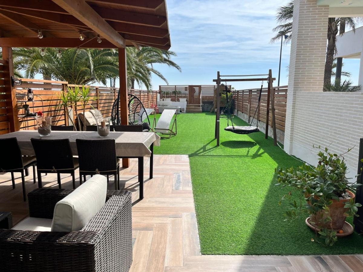 Casa En Primera Linea De Playa Пусол Екстериор снимка