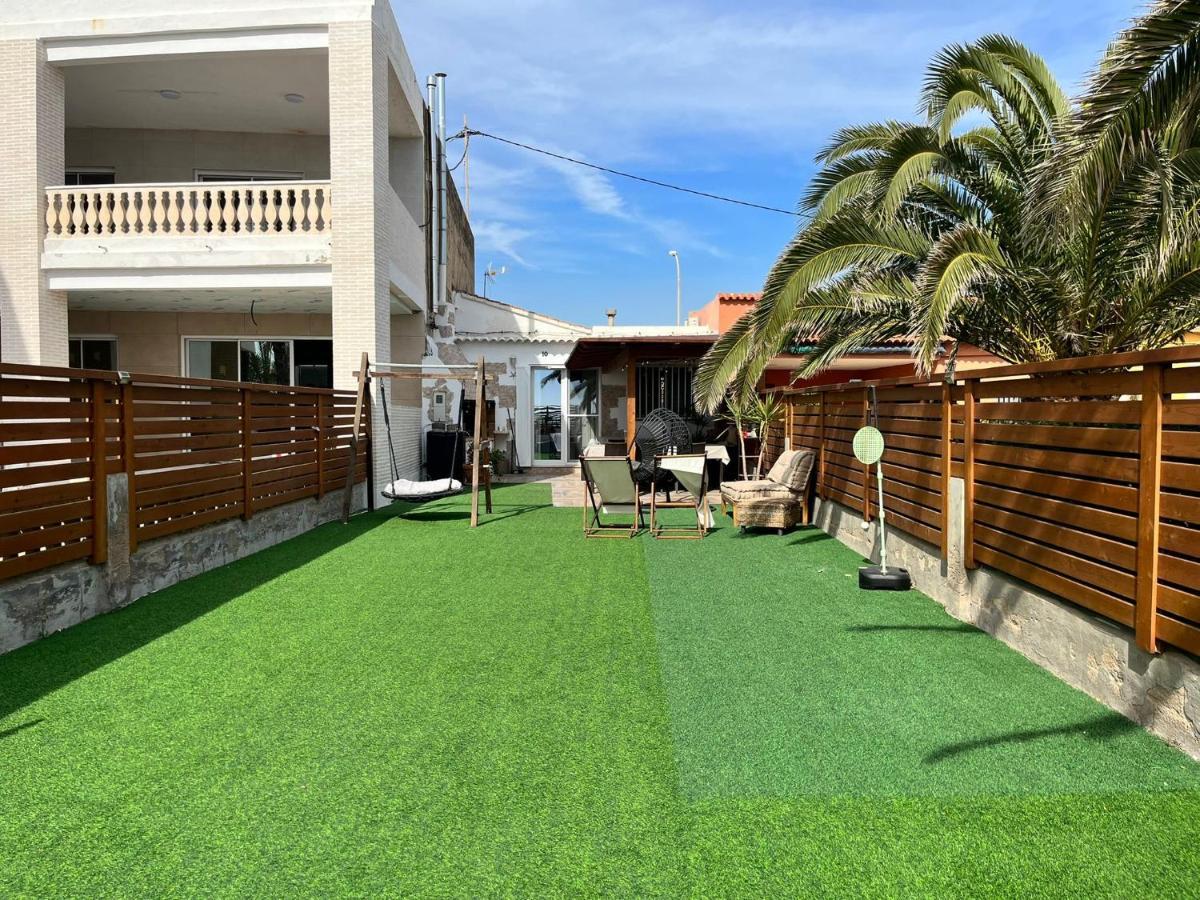 Casa En Primera Linea De Playa Пусол Екстериор снимка