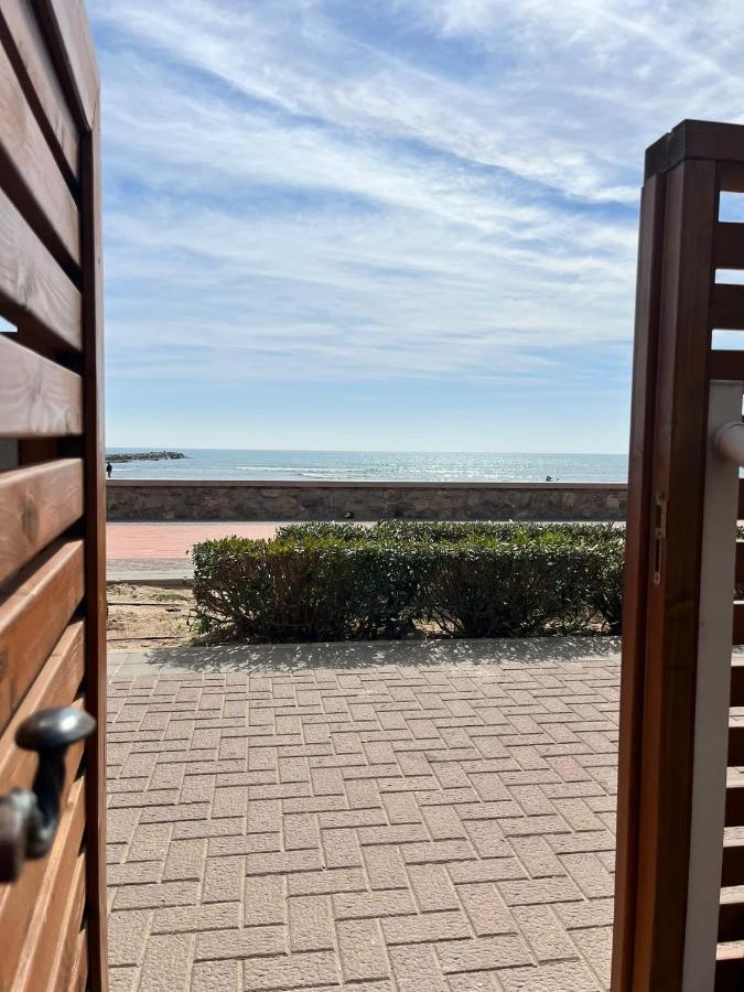 Casa En Primera Linea De Playa Пусол Екстериор снимка