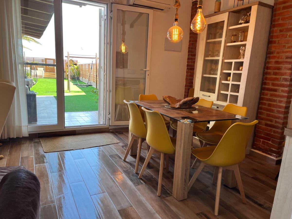 Casa En Primera Linea De Playa Пусол Екстериор снимка