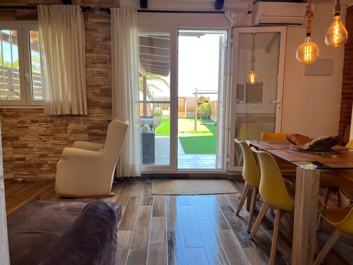 Casa En Primera Linea De Playa Пусол Екстериор снимка
